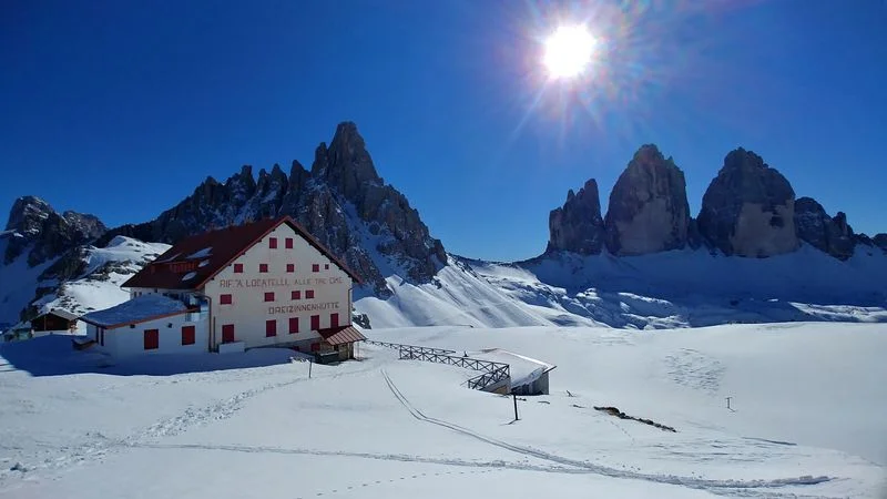 Paternkofel u Drei Zinnen mit Drei-Zinnen-Hütte | © Annette Gröbner