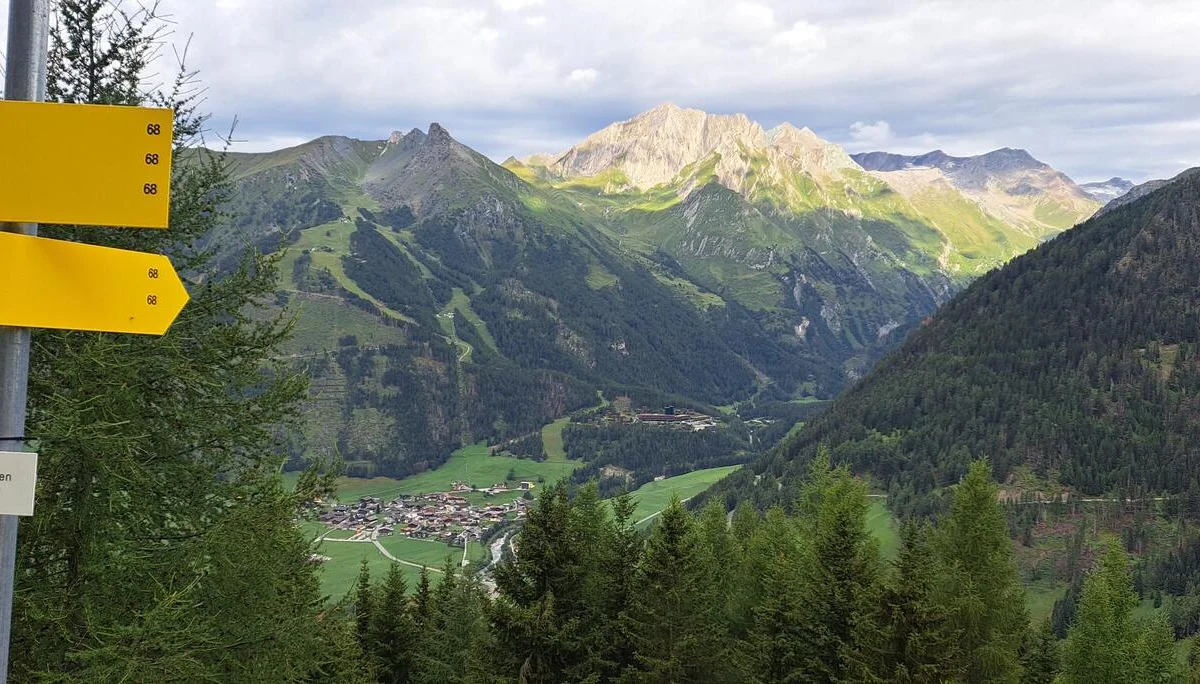 Kendlspitze 3085m und Muntanitz 3232m | © DAV C.Ammann