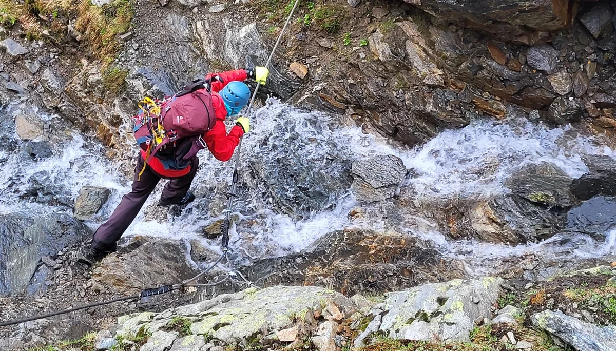 Gr 2 Gesicherte Bachquerung im Abstieg von Feilerscharte zur Frischmannhütte | © Markus, privat