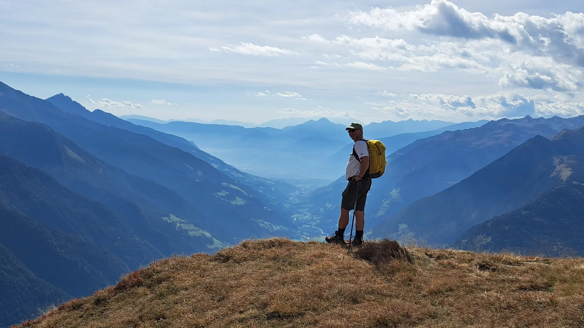 1 Werner schaut ins Passeiertal | © C. Ammann