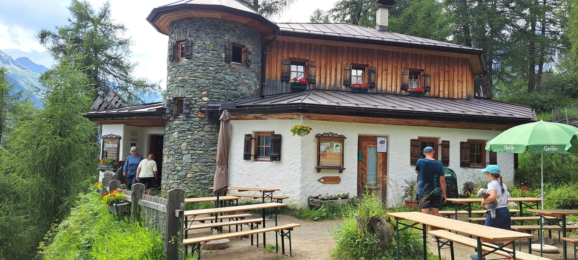 Stabanthütte, 1800m | © C.Ammann