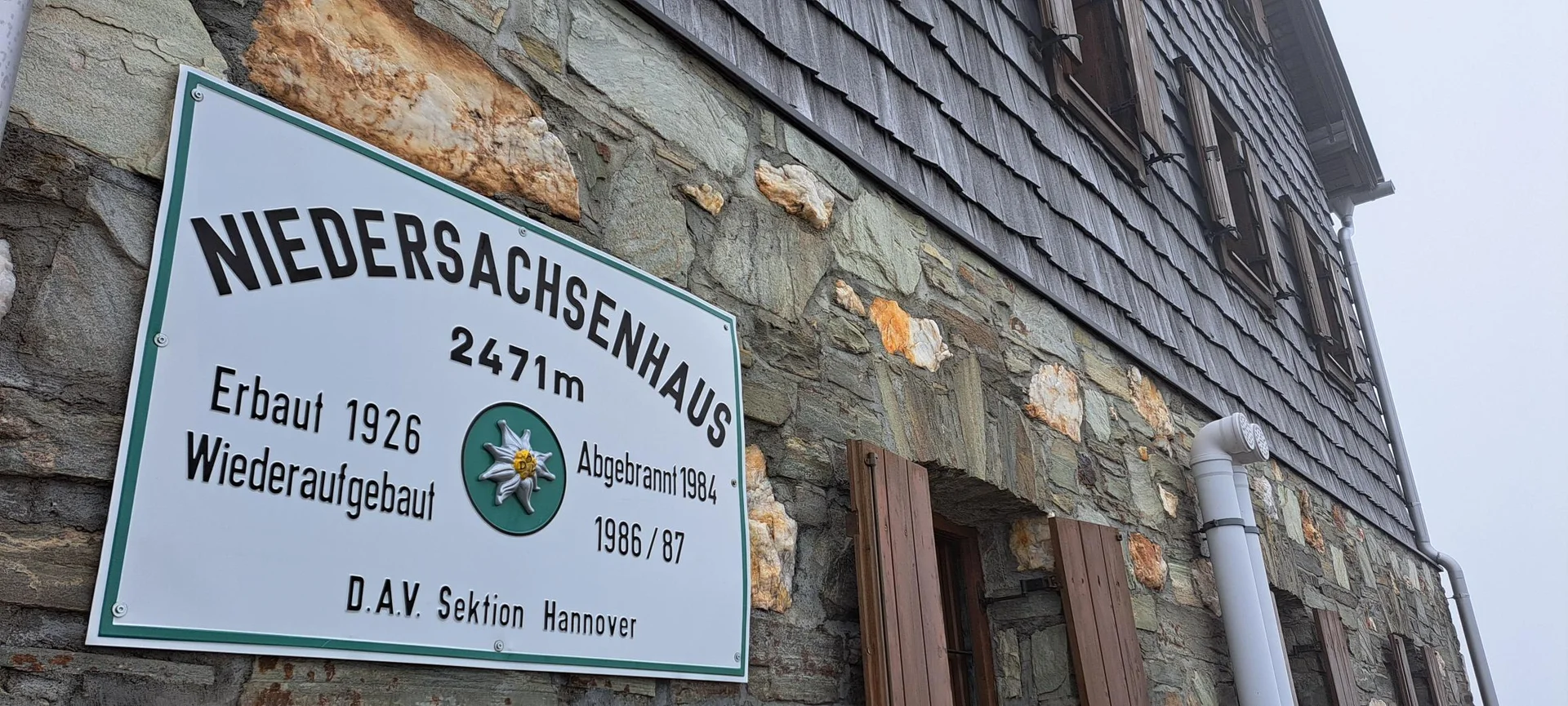 Zwischenstopp am Niedersachsenhaus | © C. Ammann