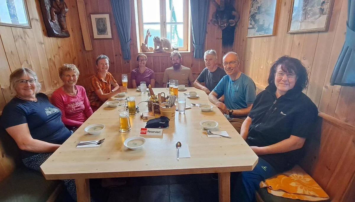 Stammlokal Schutzhaus Neubau | © C. Ammann