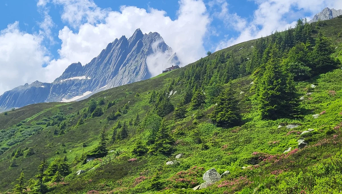 Salbithütte und Salbitschijen | © Markus Hammer