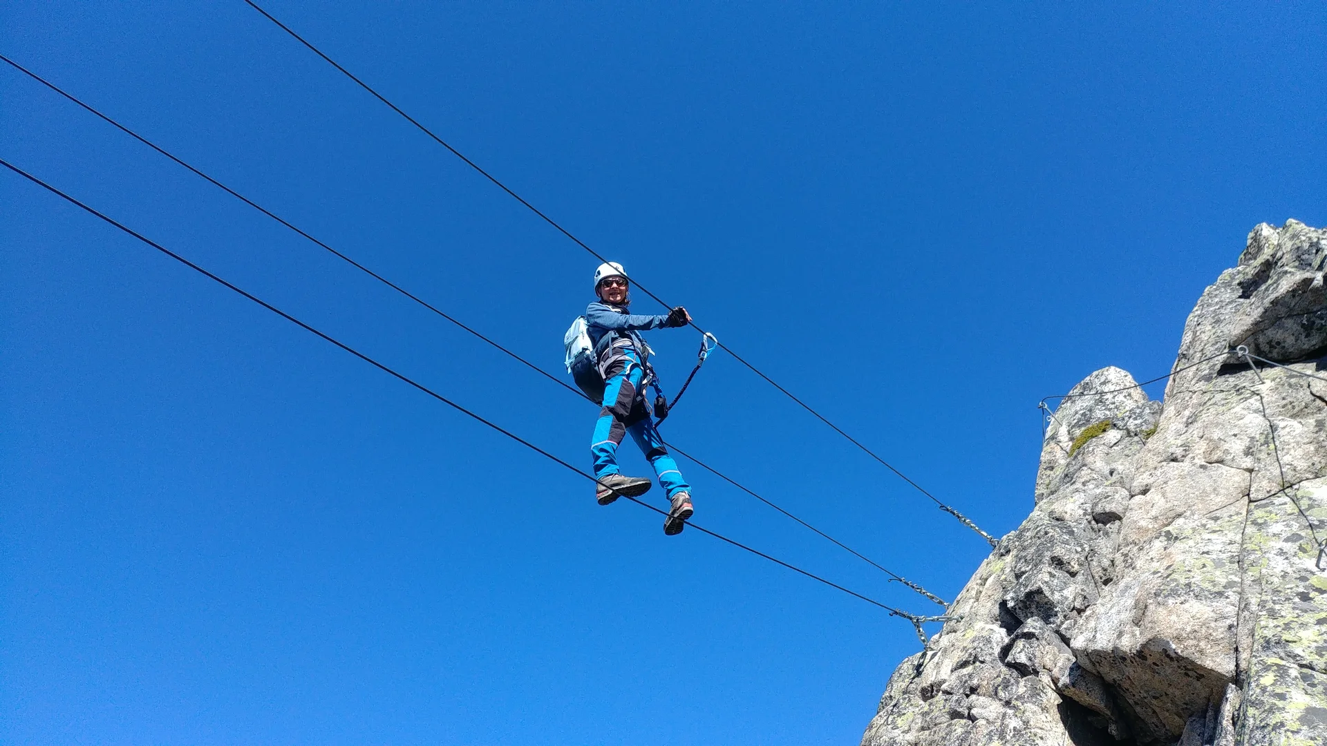 Christine auf der Dreiseilbrücke im Krokodil | © Annette Gröbner