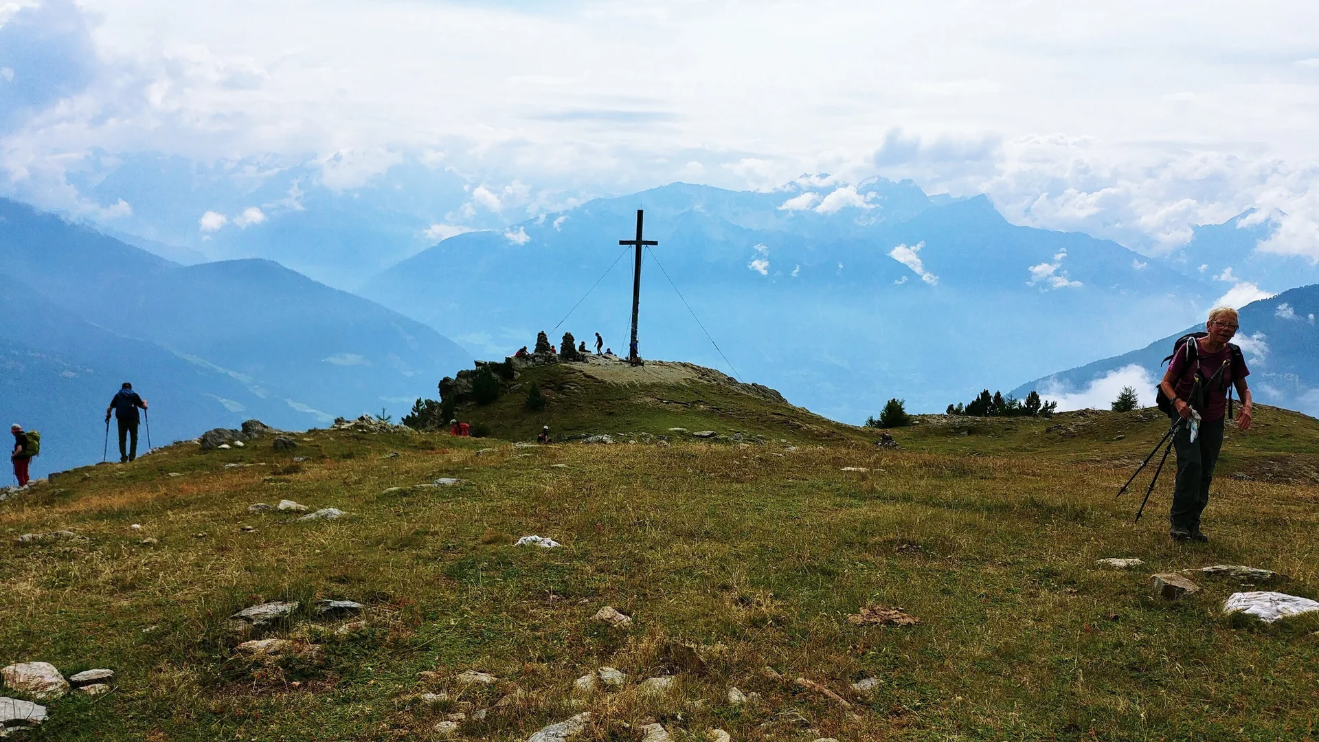 Am Gipfel der spitzigen Lun | © Annette Gröbner
