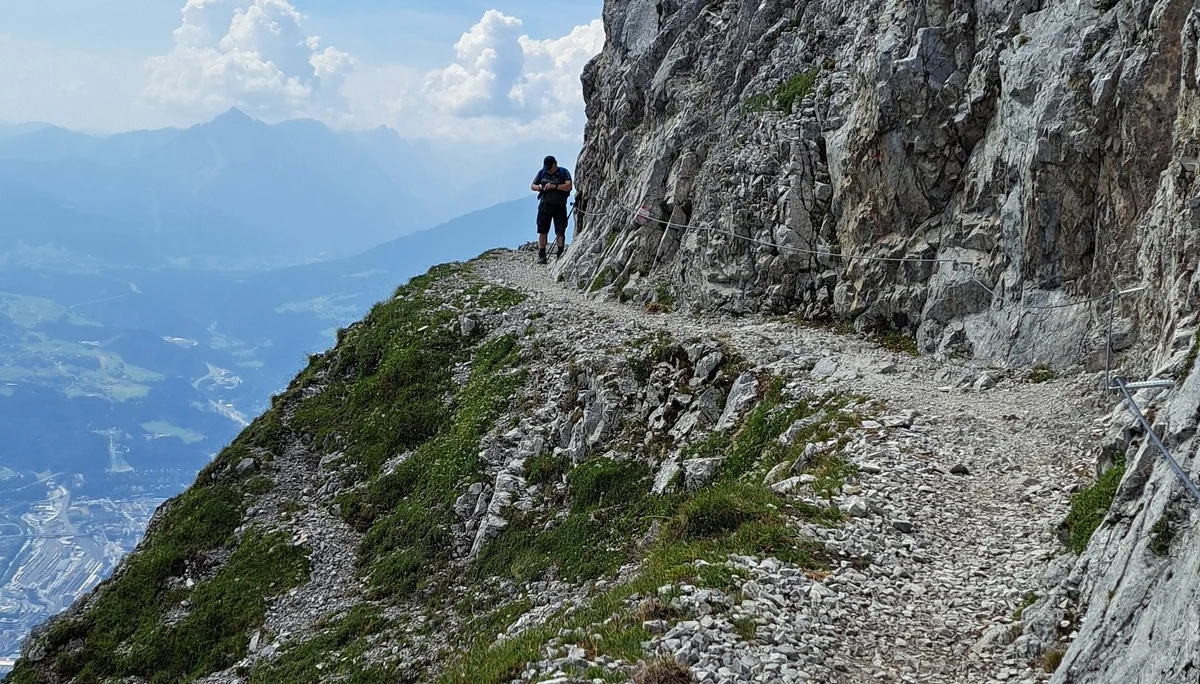 Rückblick am Goetheweg mit Günter | © privat