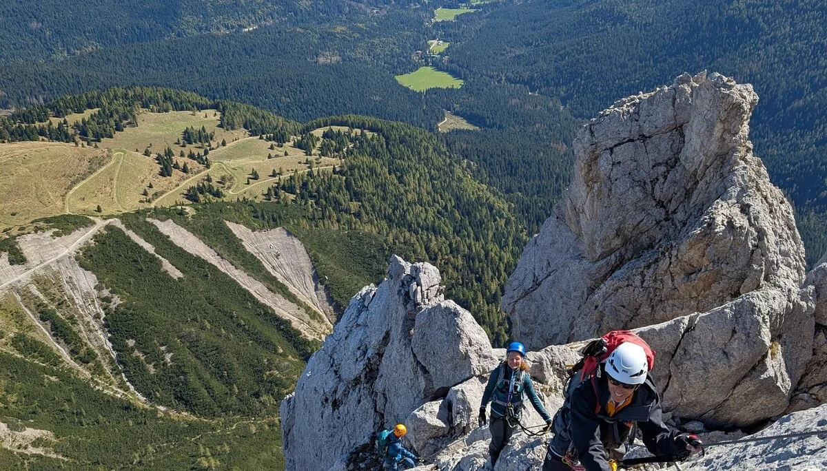 Im Klettersteig Arzalpenturm | © Andreas T.