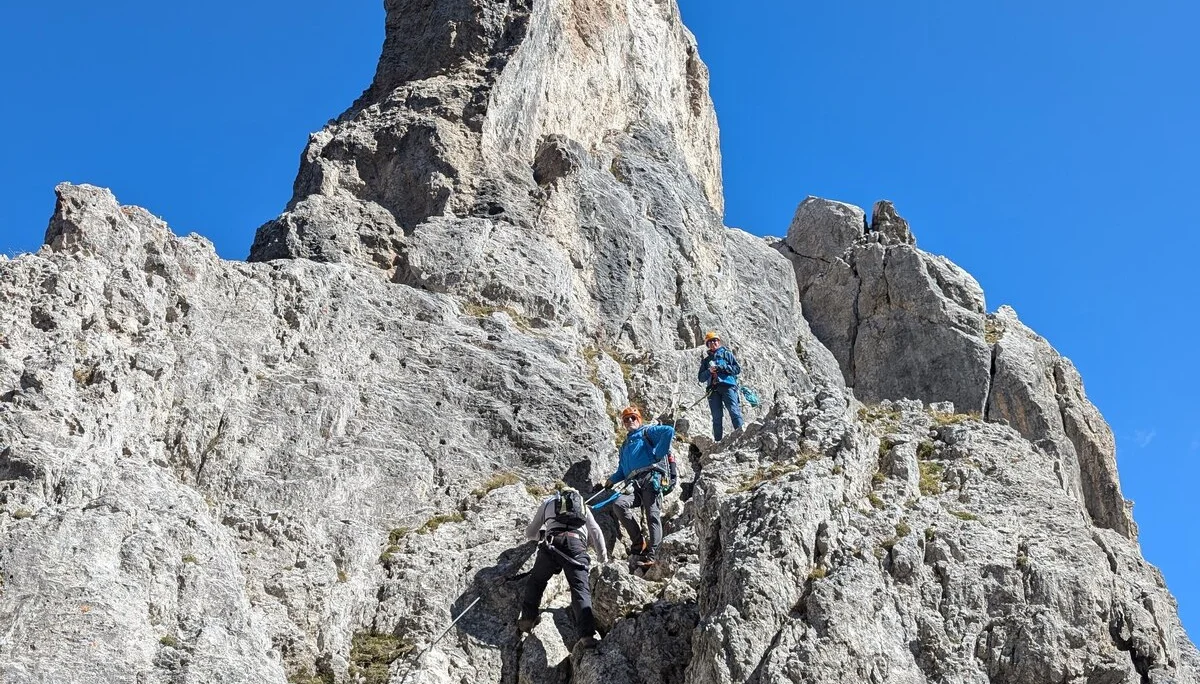 Im Klettersteig zum Arzalpenturm | © Andreas T.