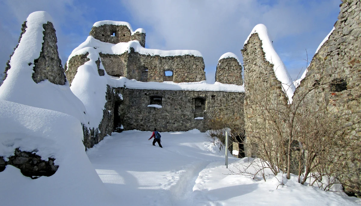 Einsam im alten Gemäuer | © DAV Augsburg Senioren
