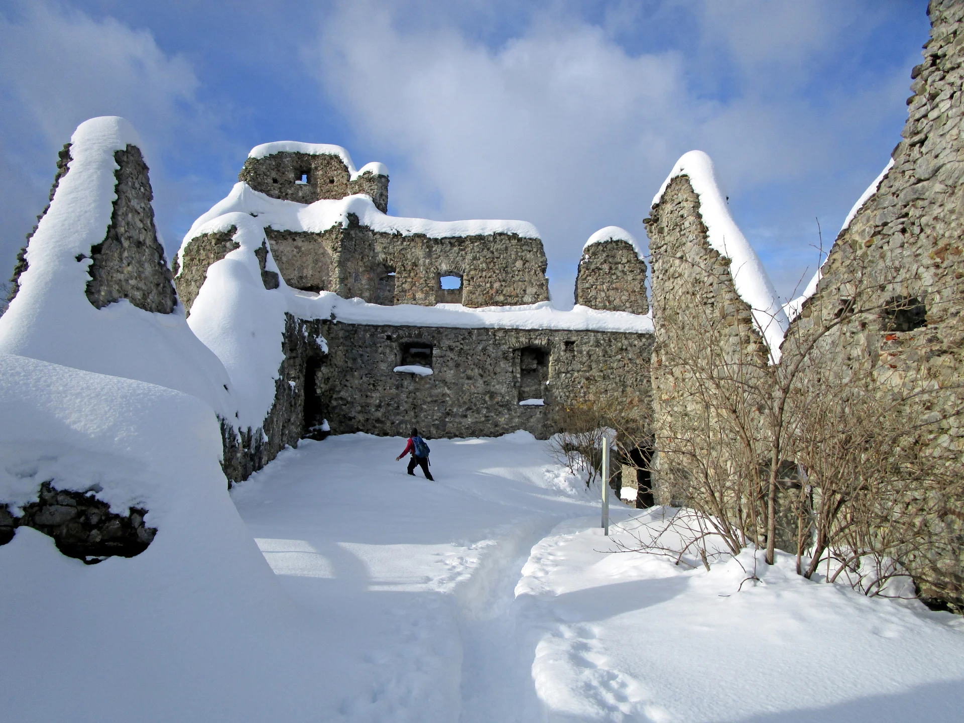 Einsam im alten Gemäuer | © DAV Augsburg Senioren