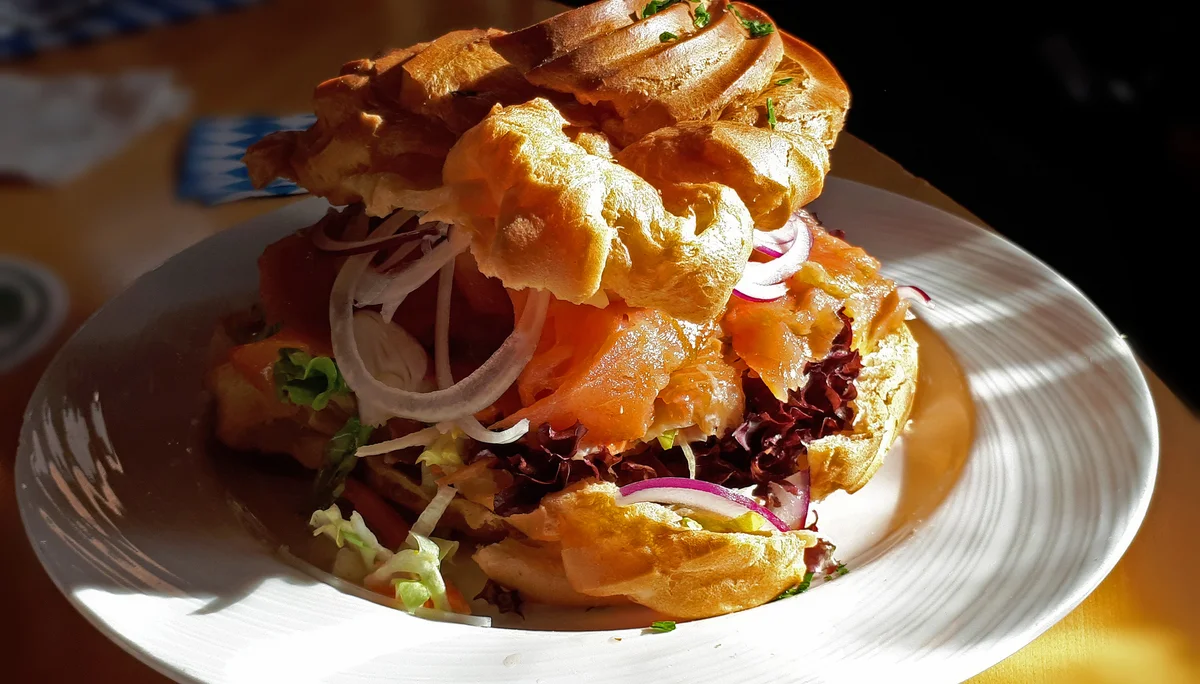 Windbeutel mit Lachs und Sahnekren | © DAV Augsburg Senioren