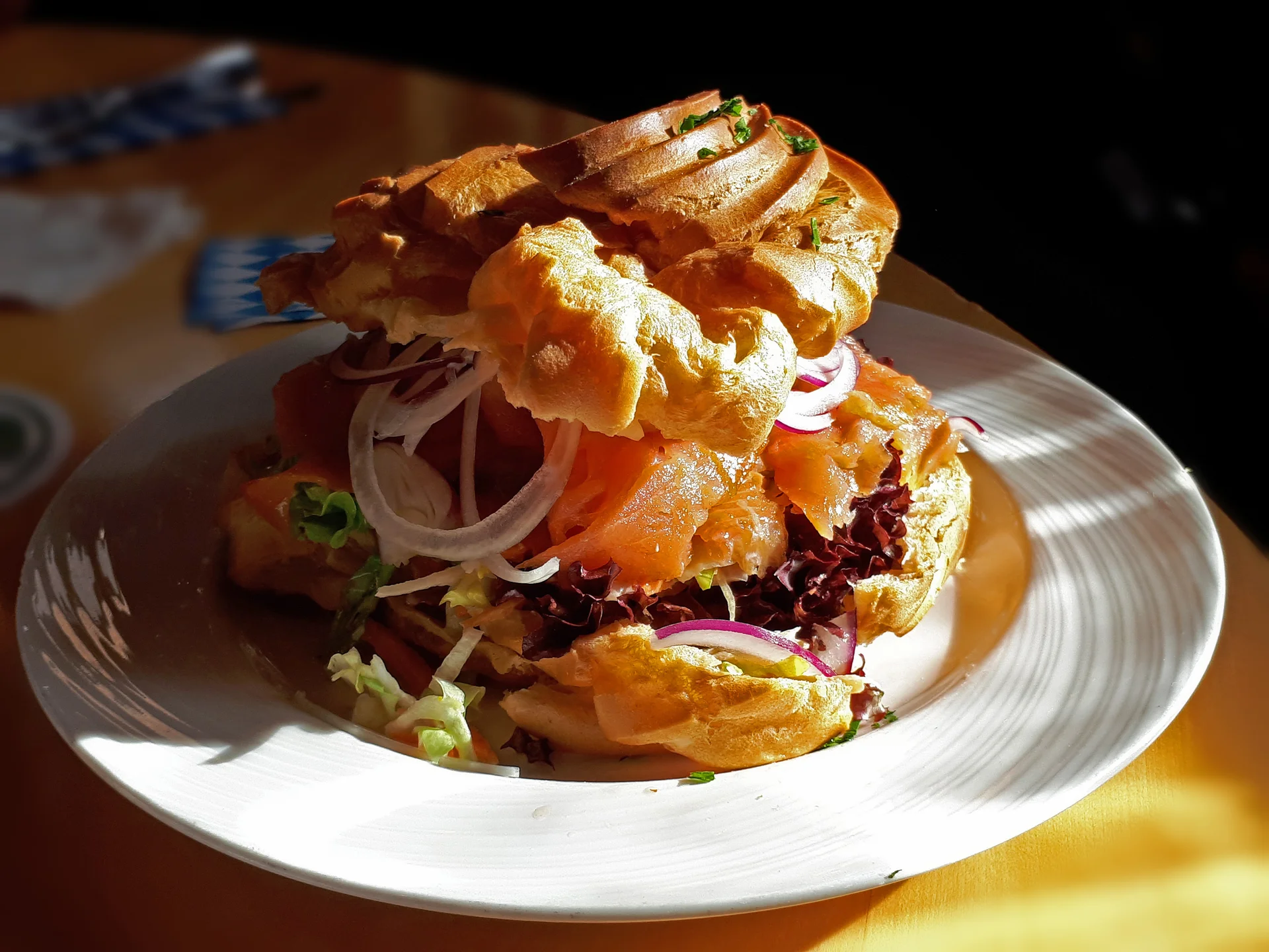 Windbeutel mit Lachs und Sahnekren | © DAV Augsburg Senioren