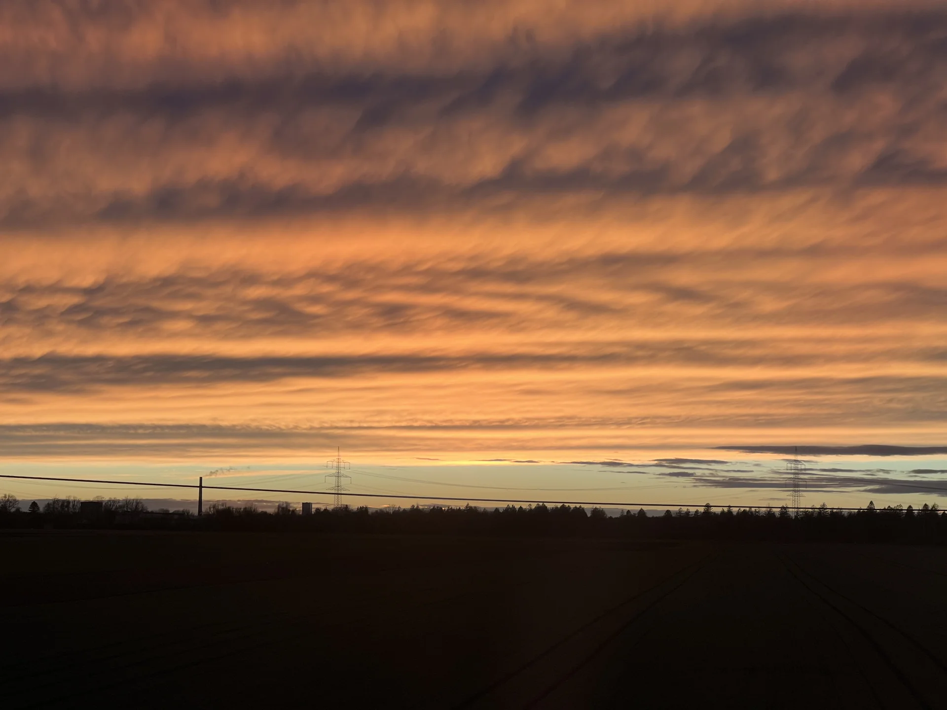 Sonnenuntergang in der RB 87 bei Mering St. Afra | © DAV Augsburg Senioren