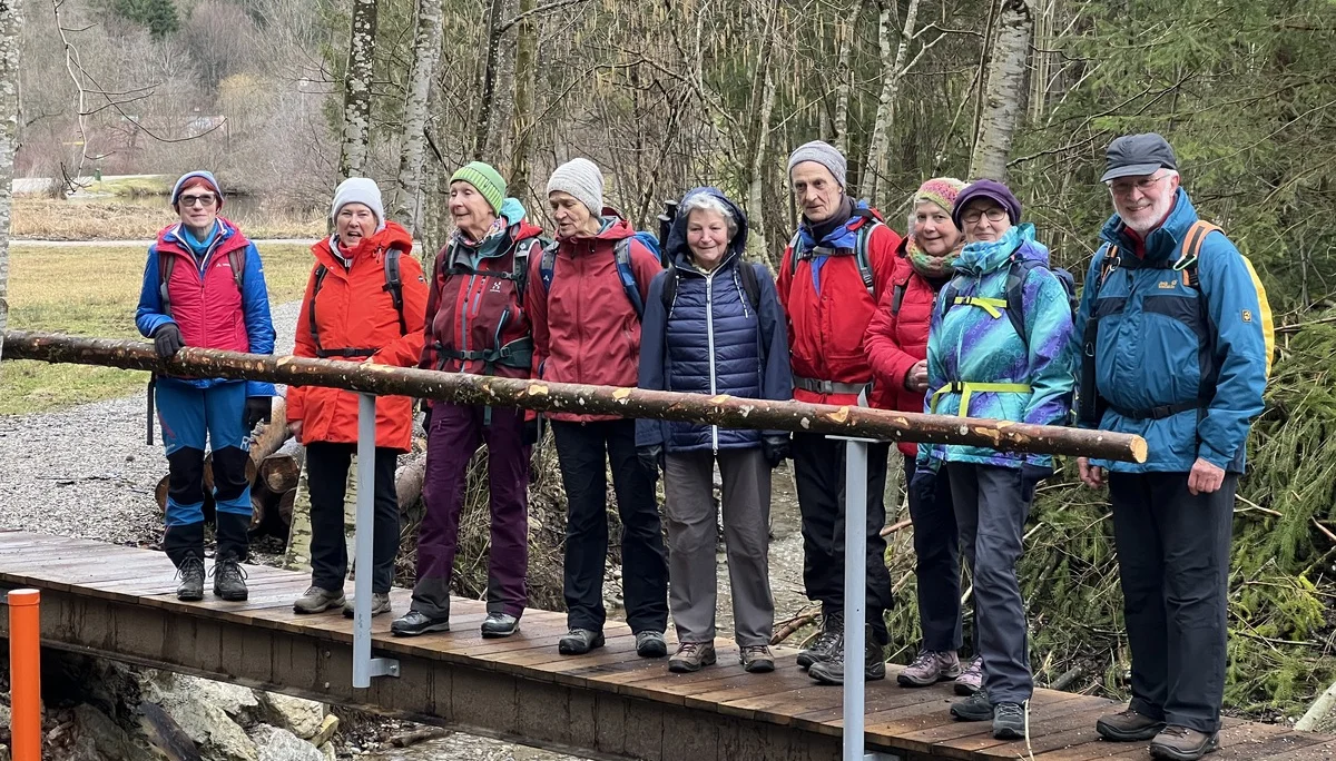 Neue Brücke über einen kleinen Seitenbach der Ach | © DAV Augsburg Senioren