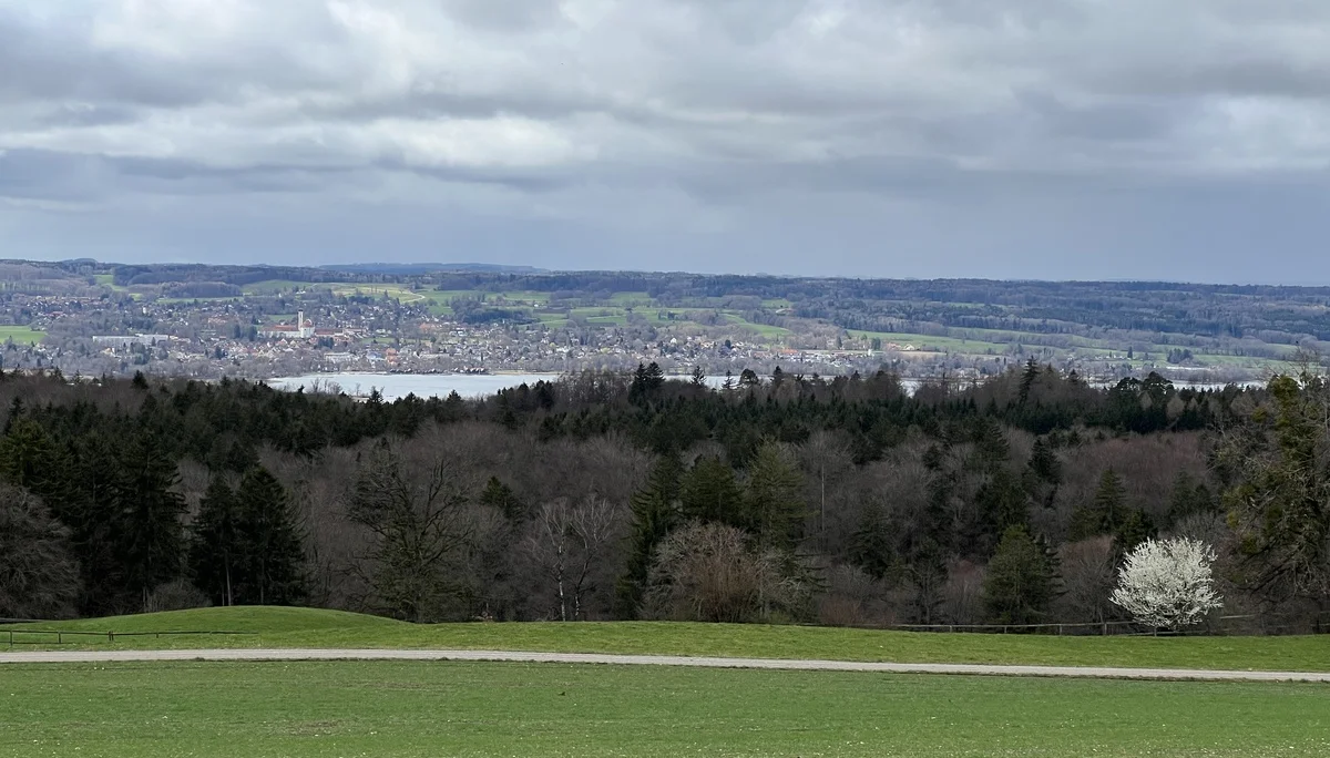 Zwischen Pähl und Andechs - Blick von der Kalten Wage zum Ammersee | © DAV Augsburg Senioren