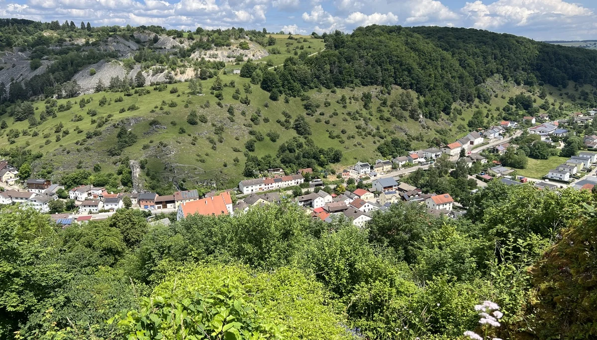 Maxberg, Mörnsheim und Gailachtal von der Ruine aus gesehen | © DAV Augsburg Senioren