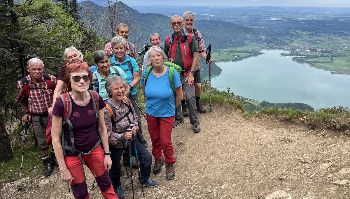 Aufstieg zum Jochberg - Gruppe A mit Kochelsee | © DAV Augsburg Senioren