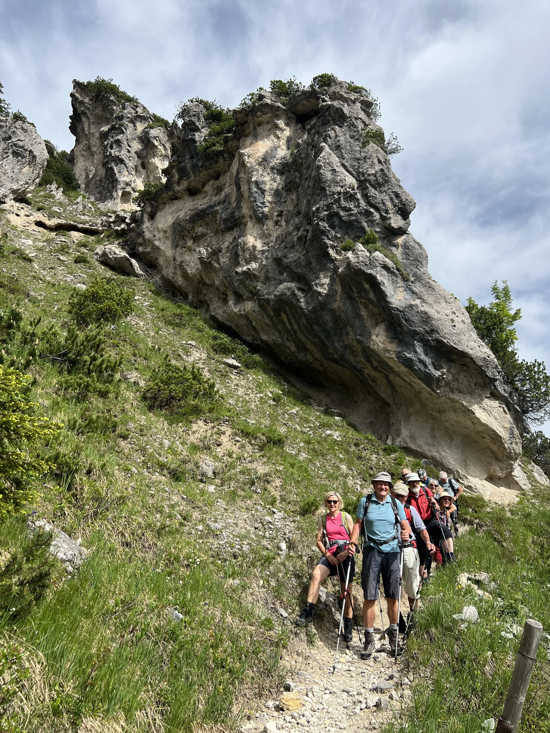 Markante Felsen am Beginn des Bernadeinsteigs | © DAV Augsburg Senioren