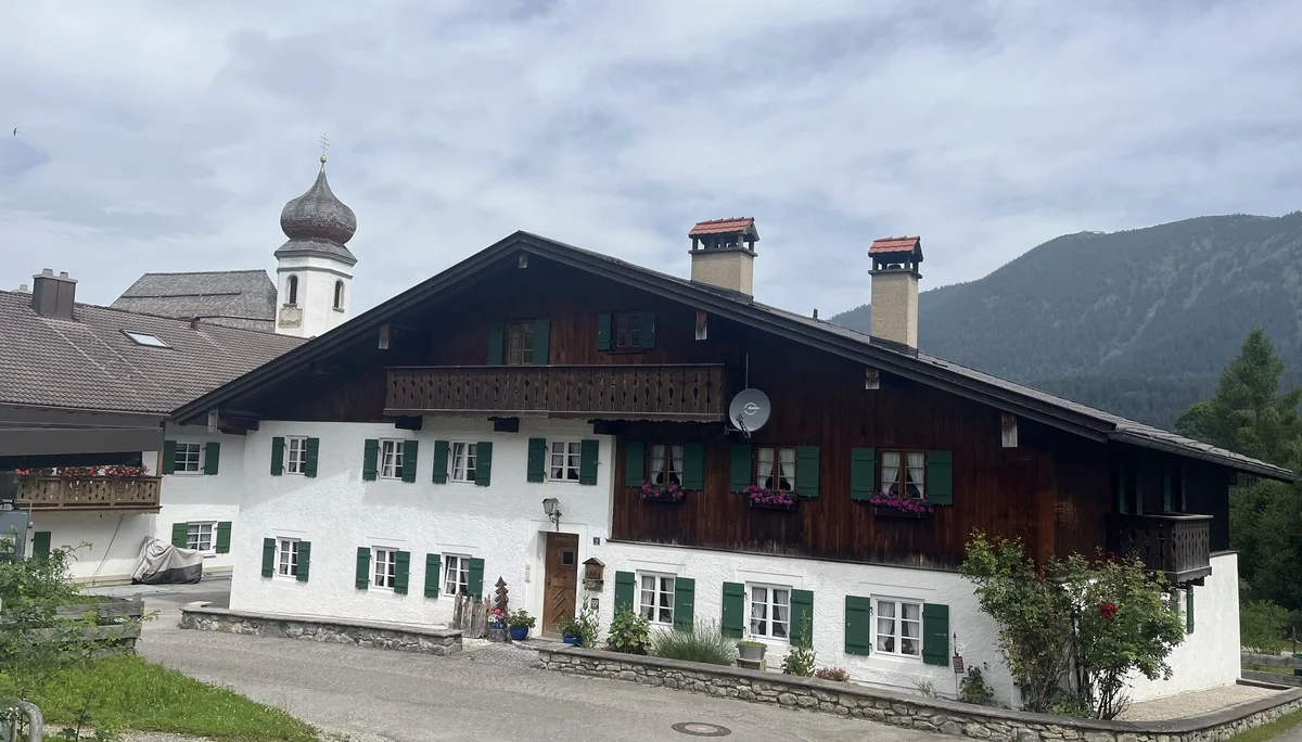 Alter Bauernhof in Wamberg | © DAV Augsburg Senioren