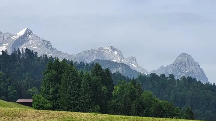 Blick auf Alpspitze, Zugspitze und Waxenstein | © DAV Augsburg Senioren