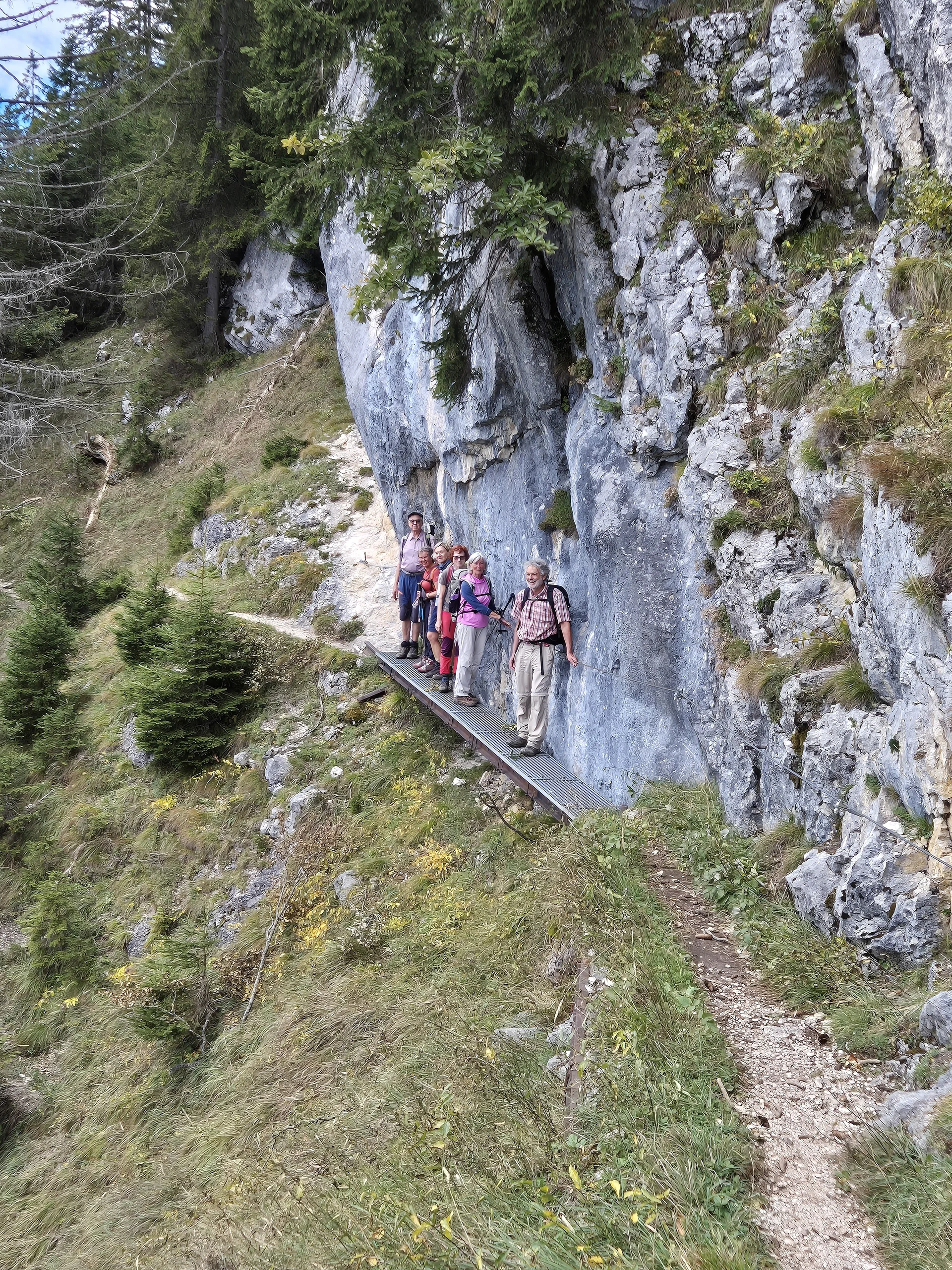 Aufstieg zum Brünnsteinhaus - eine enge Passage | © DAV Augsburg Senioren