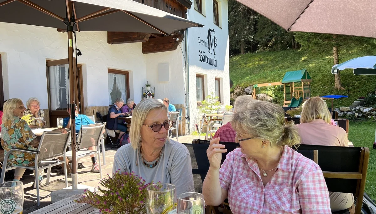 Mittagspause im Bärenwirt in Schanz (Leutaschtal) | © DAV Augsburg Senioren