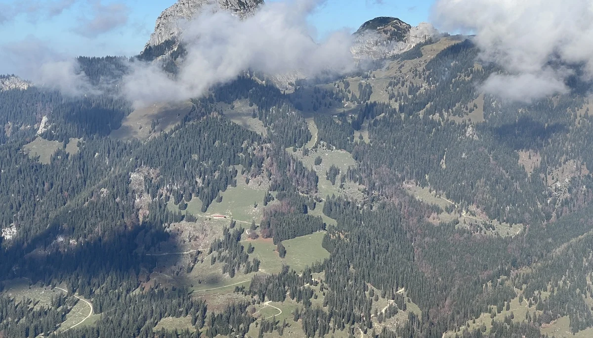 Auf dem Seebergkopf (1.538 m) - Blick auf Bayrischzell und Wendelstein | © DAV Augsburg Senioren