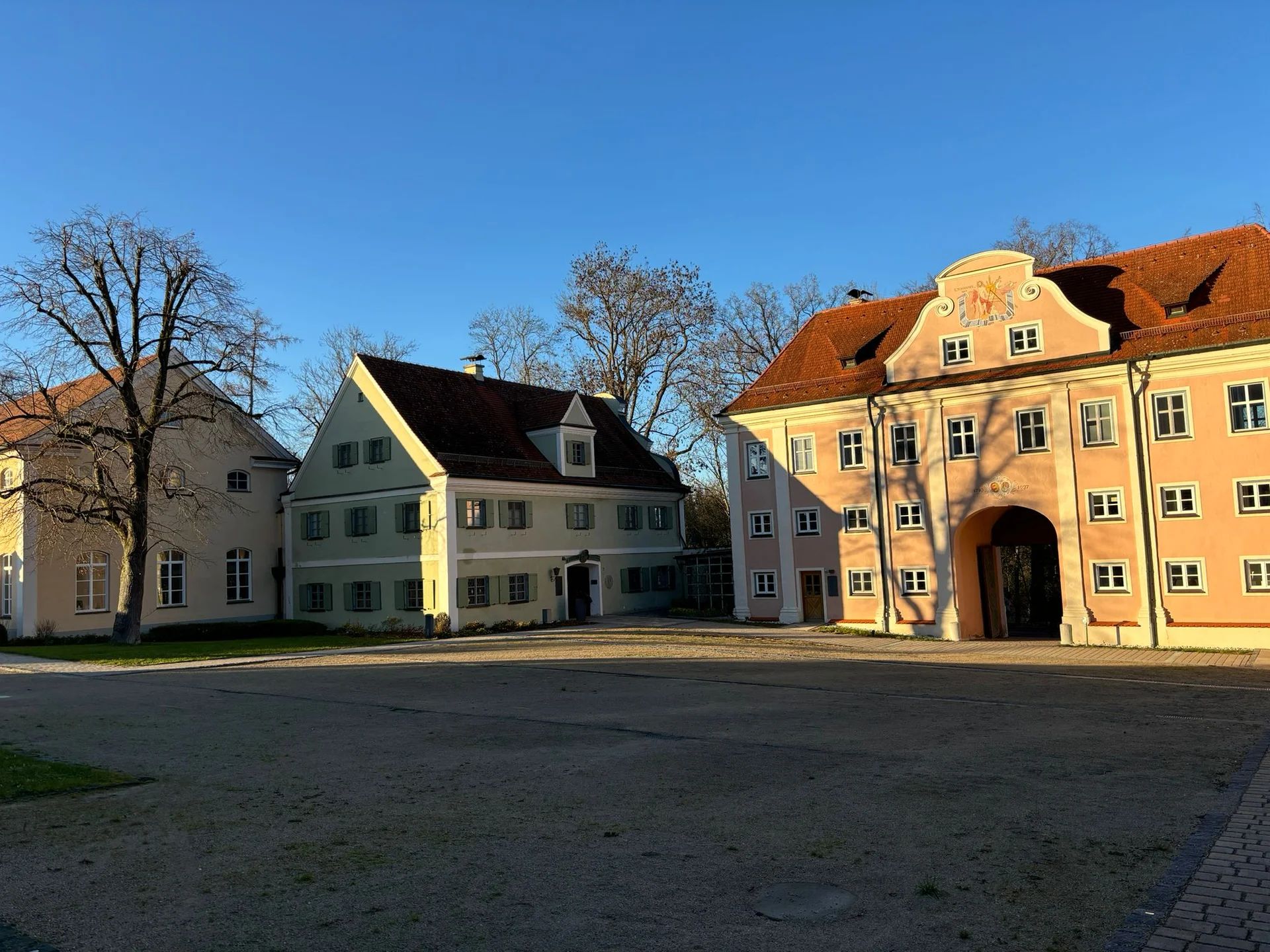 Ehemaliges Kloster Holzen - Nordtor | © DAV Augsburg Senioren