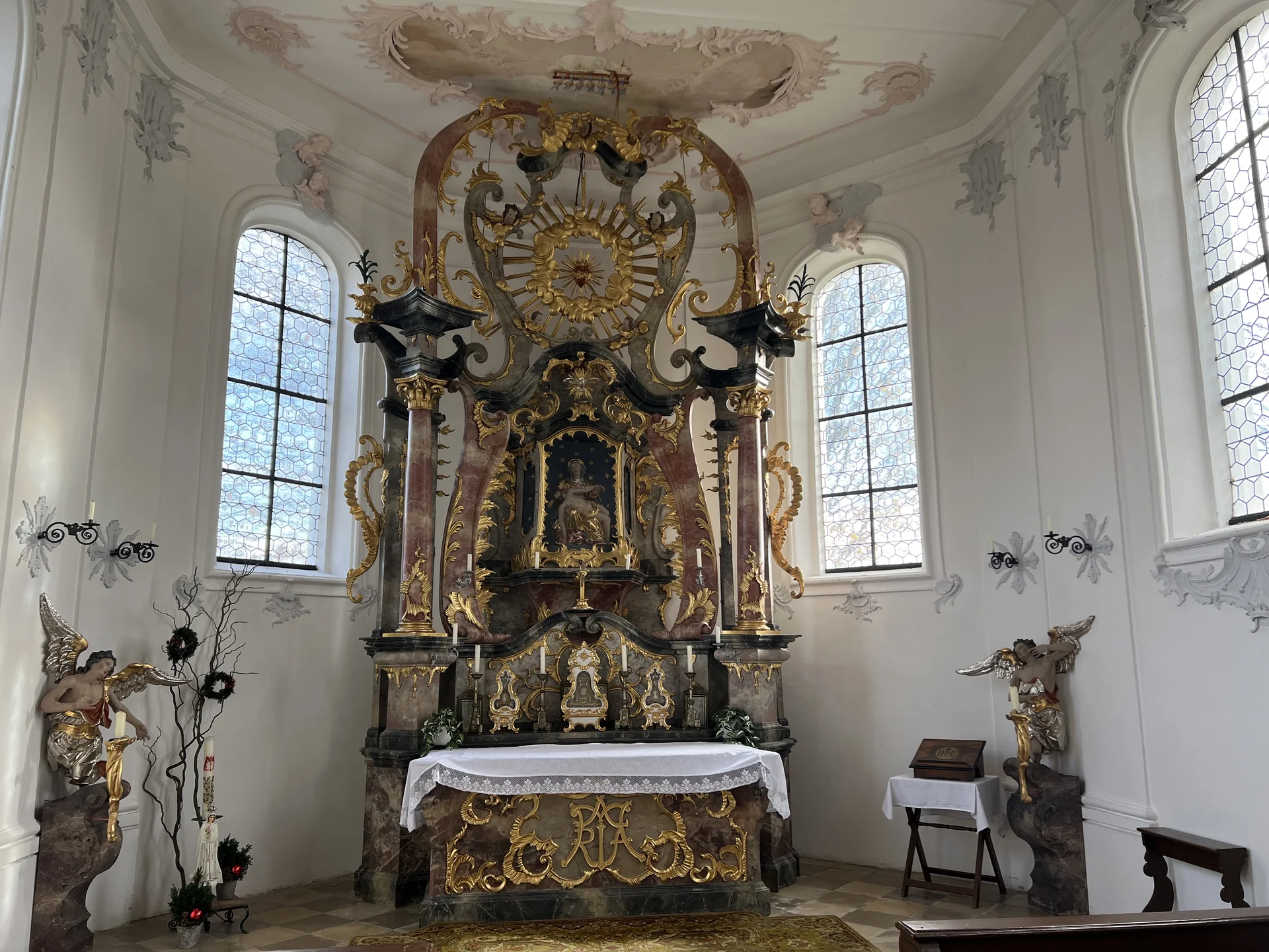 Druisheim - Kapelle zur Schmerzhaften Muttergottes, Inneres | © DAV Augsburg Senioren