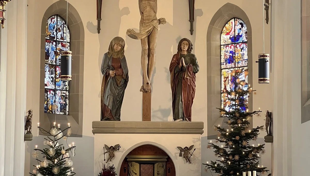 Kirche St. Peter und Paul, spätgotische Kreuzigungsgruppe | © DAV Augsburg Senioren