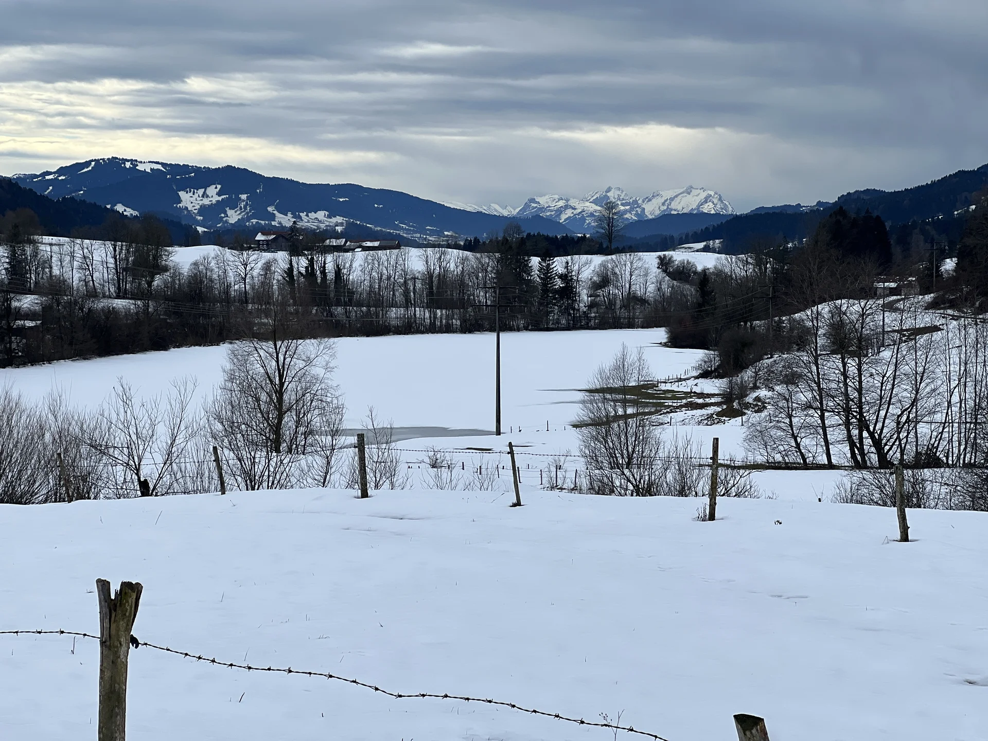 Im Weißachtal bei Vorderhalden, Blick auf Säntis, Altmann und Churfirsten | © DAV Augsburg Senioren