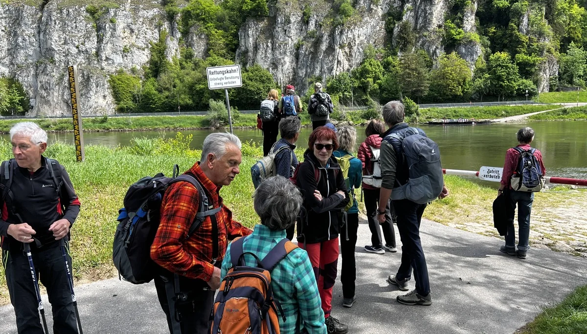 Überfahrt mit der Seilfähre bei Stausacker | © DAV Augsburg Senioren