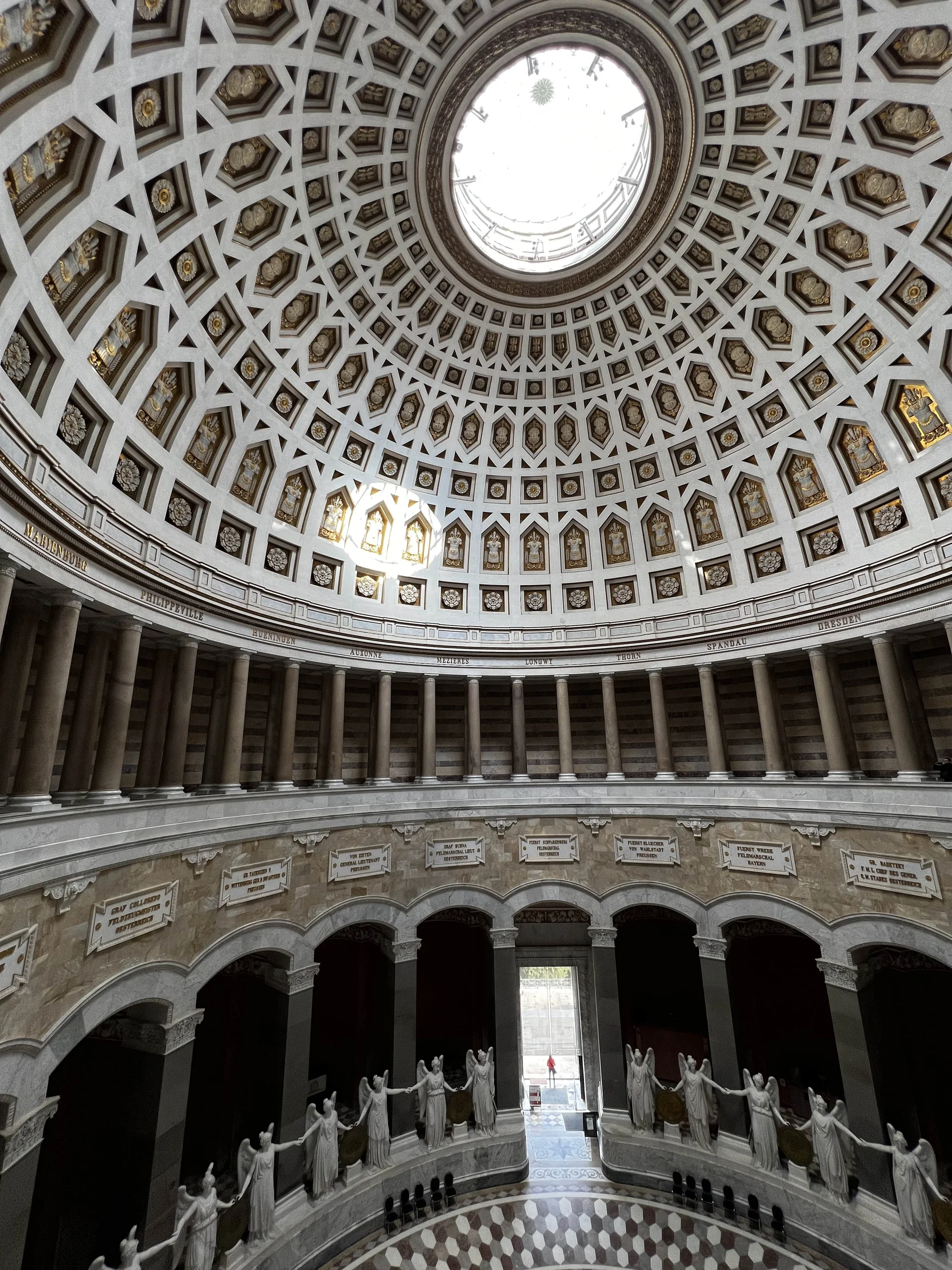  Befreiungshalle in Kelheim | © DAV Augsburg Senioren