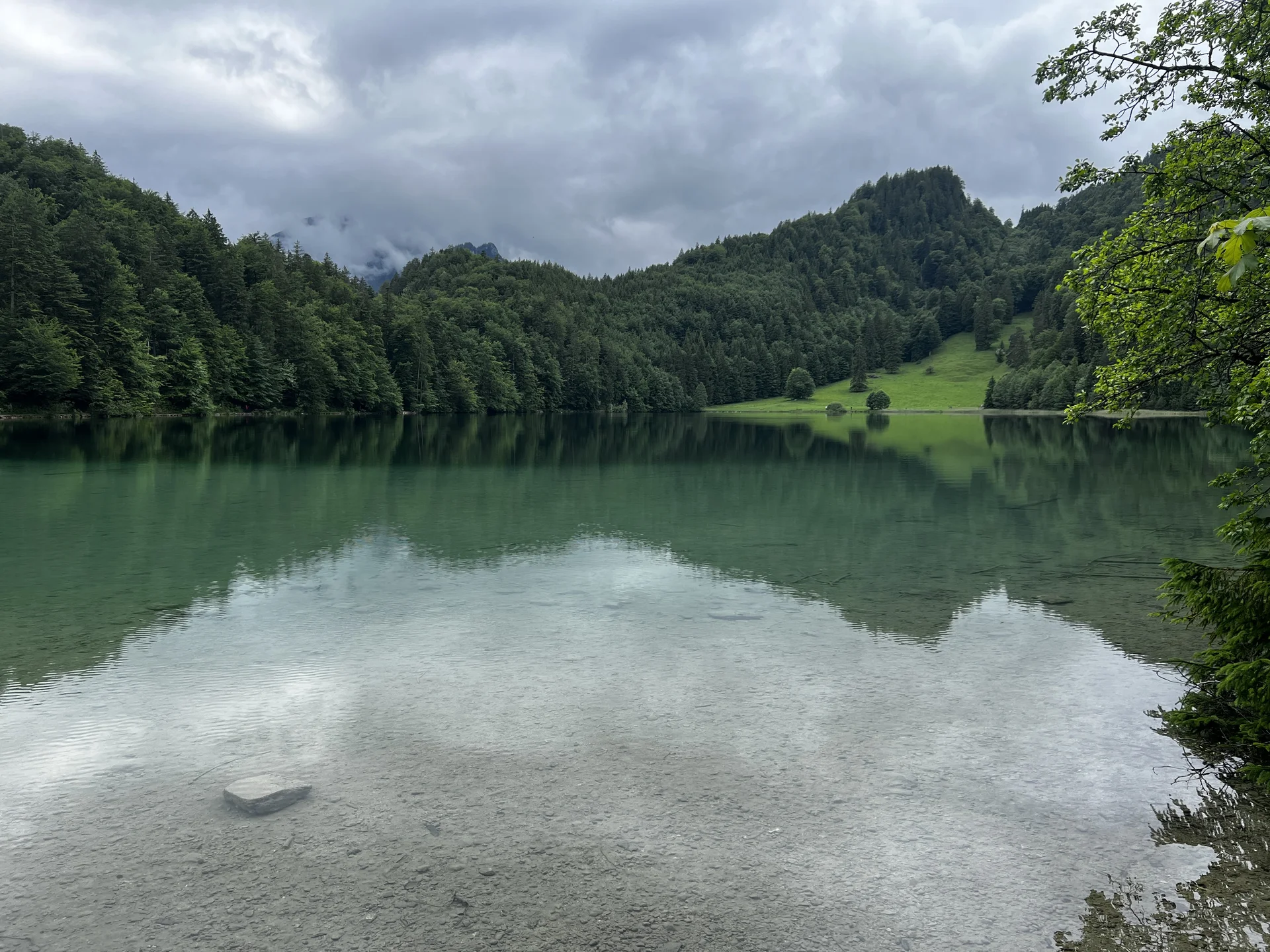 Am Alatsee - Blick zurück zum Salober-Sattel | © DAV Augsburg Senioren