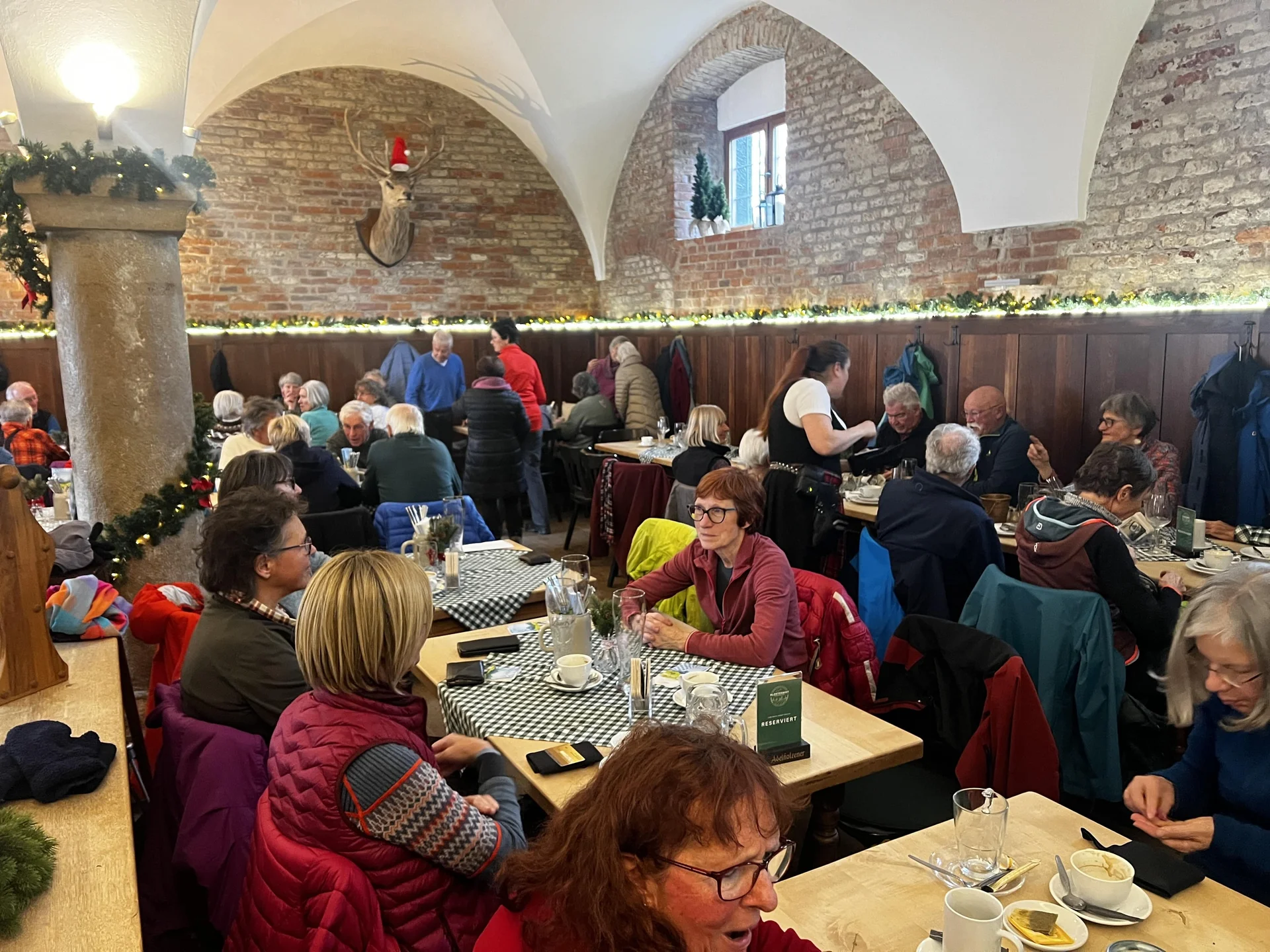 Einkehr im Klostergasthof Thierhaupten | © DAV Augsburg Senioren