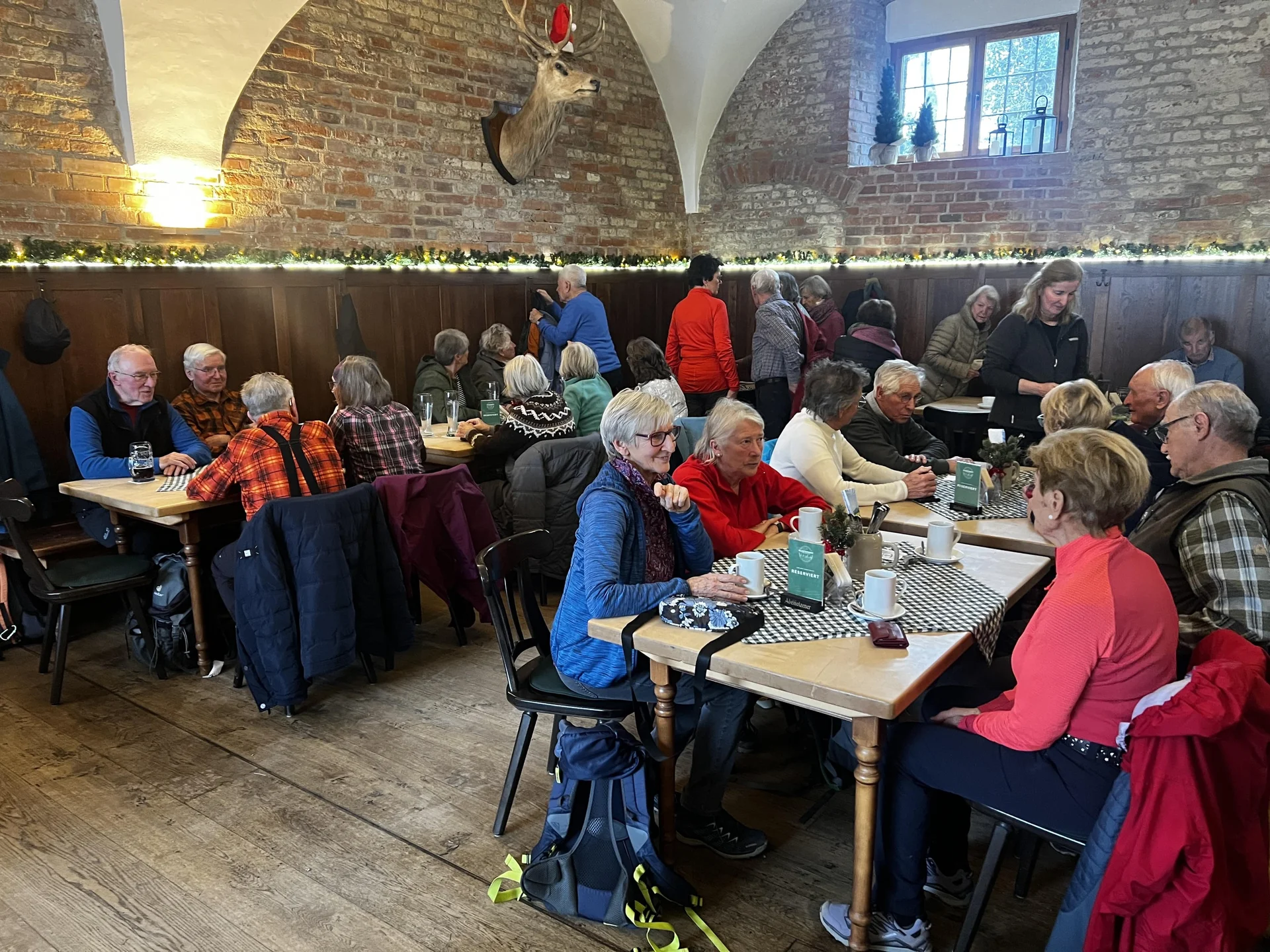 Einkehr im Klostergasthof Thierhaupten | © DAV Augsburg Senioren