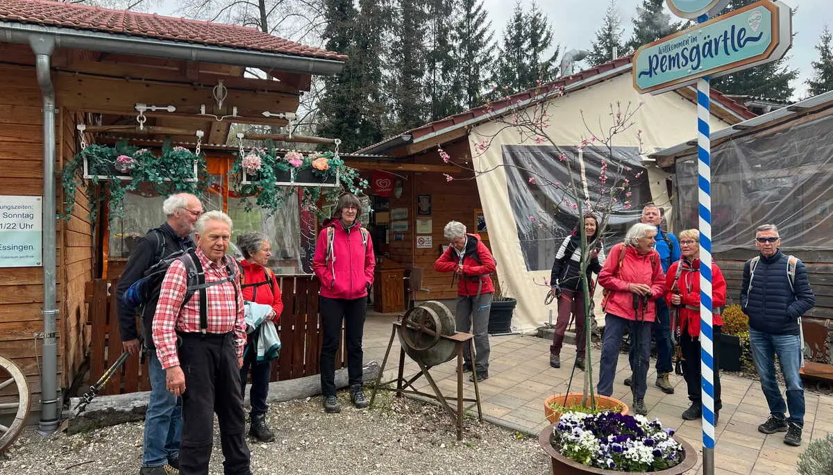Mittagseinkehr im Remsgärtle in Essingen | © DAV Augsburg Senioren