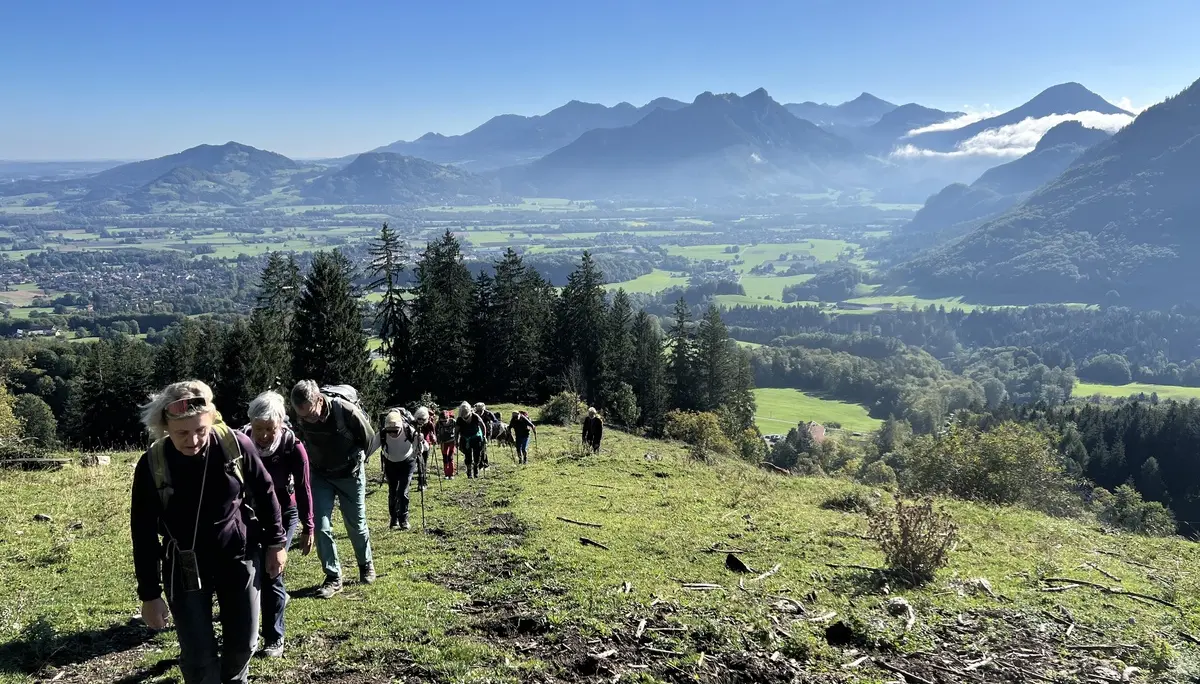 Aufstieg zur Breitenberghütte - Blick aufs Inntal und die Chiemgauer Berge | © DAV Augsburg Senioren