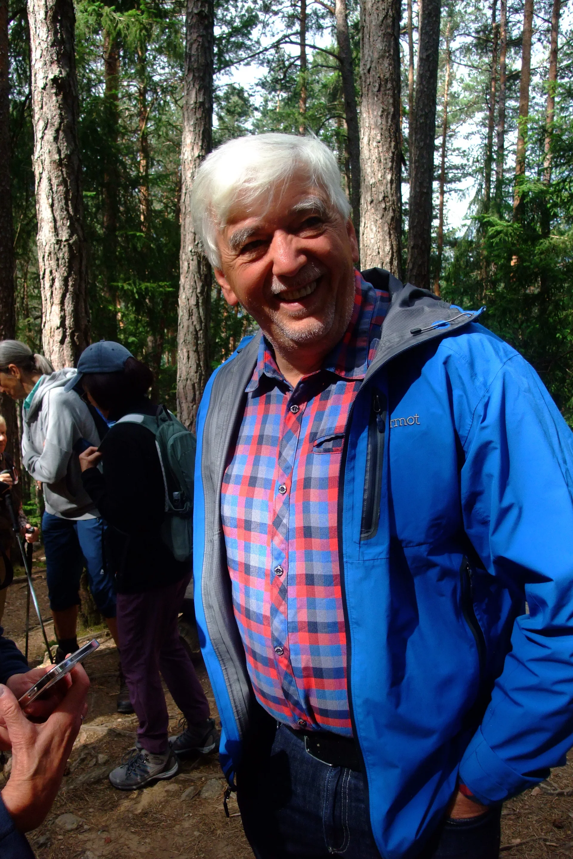 Alle Gruppen Markus erklärt den Franziskus-Besinnungsweg | © DAV-Augsburg Senioren