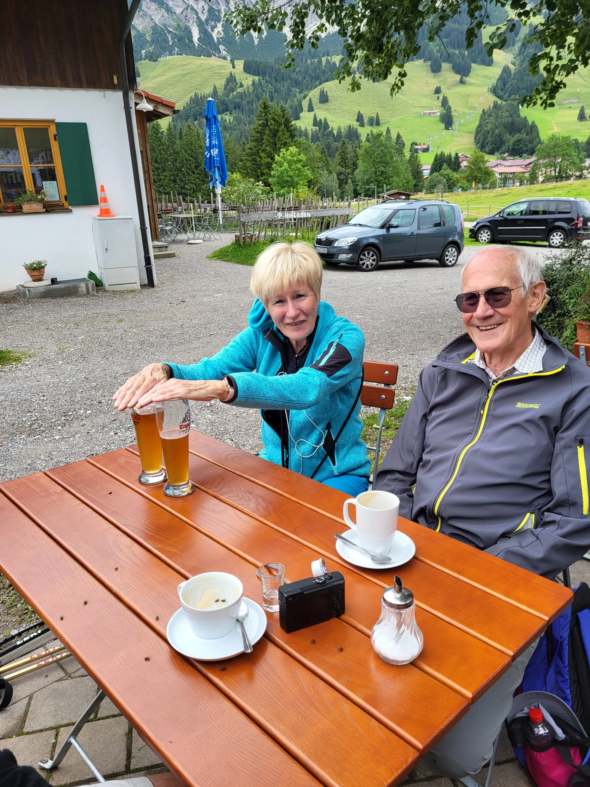 Gr. C Fliegenalarm im Wirtshaus Kematsried | © DAV Augsburg Senioren