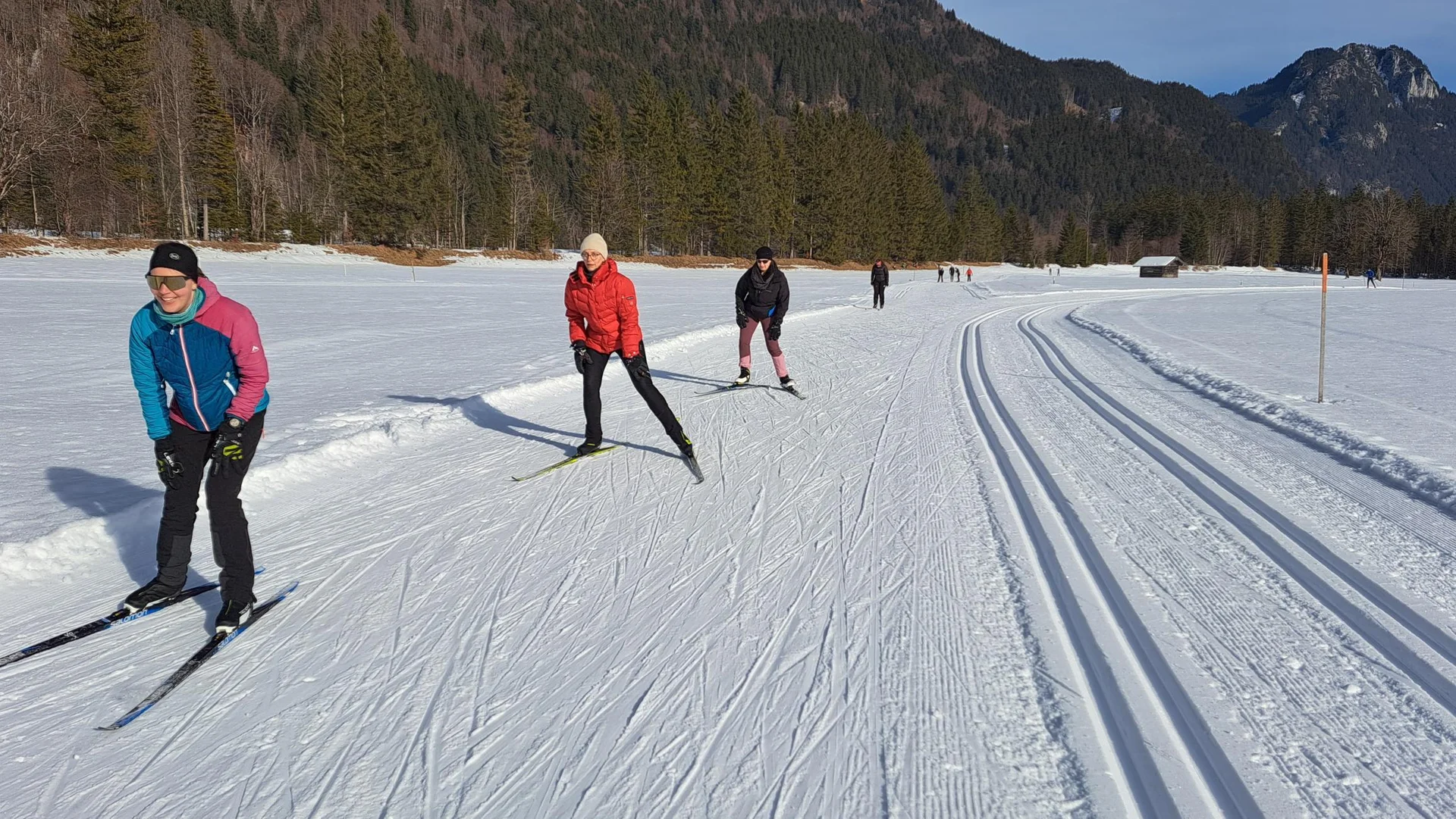 Übung Schlittschuhschritt Skating Grundkurs | © privat
