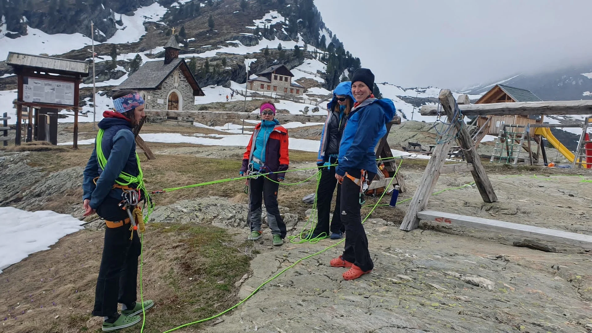Ausbildung Spaltenbergung | © Peter Wohlhüter