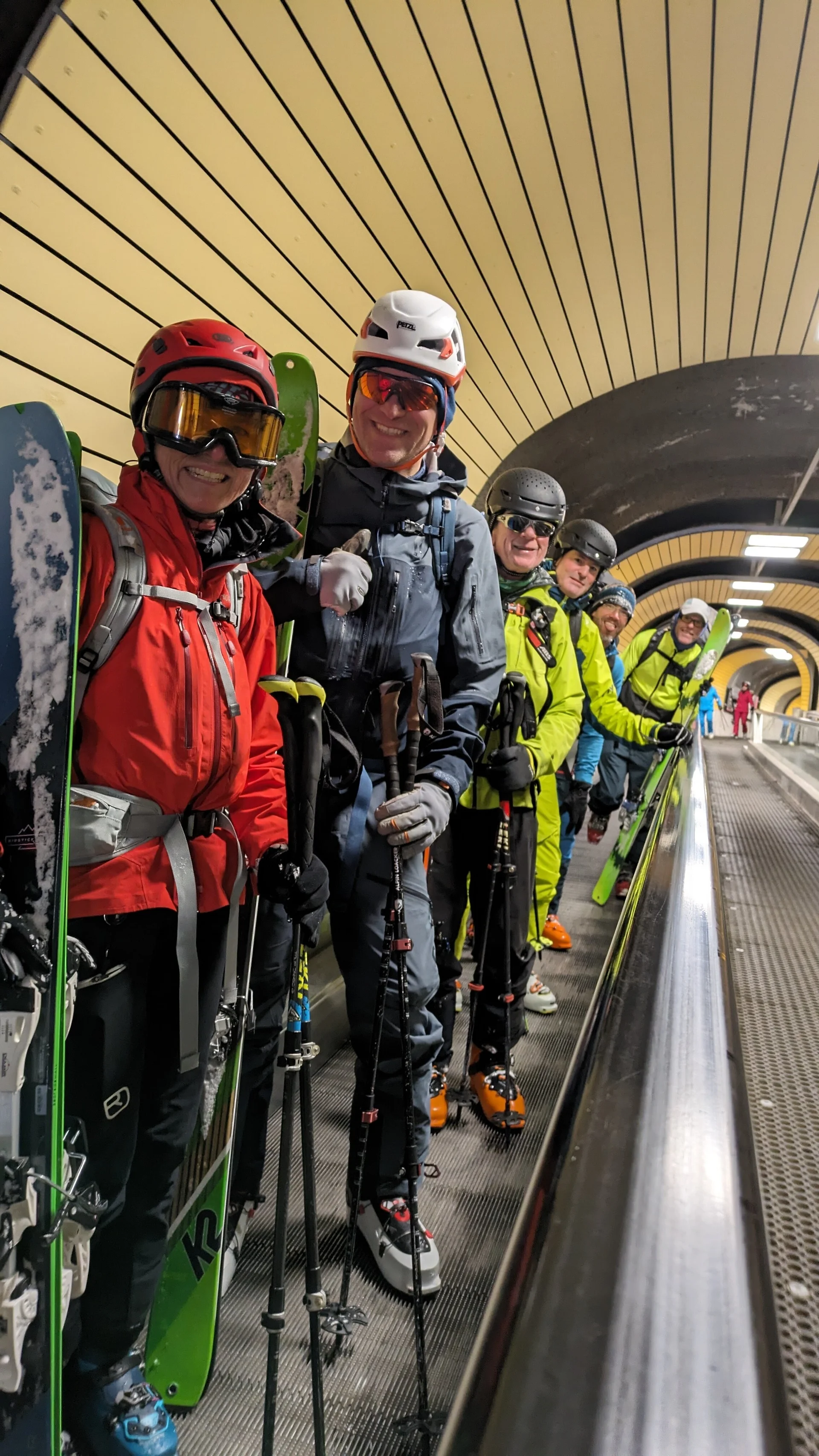 mit der Rolltreppe zurück zum Auto | © privat