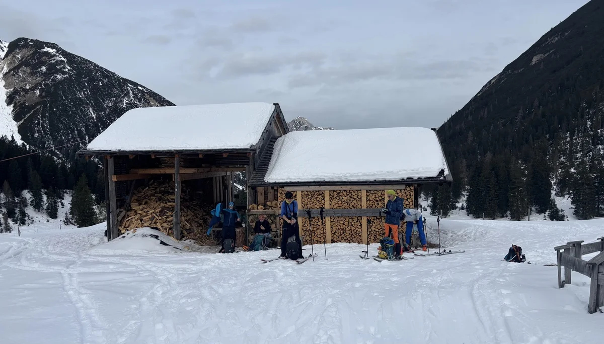 Holz in der Hütt´n | © Simon E.