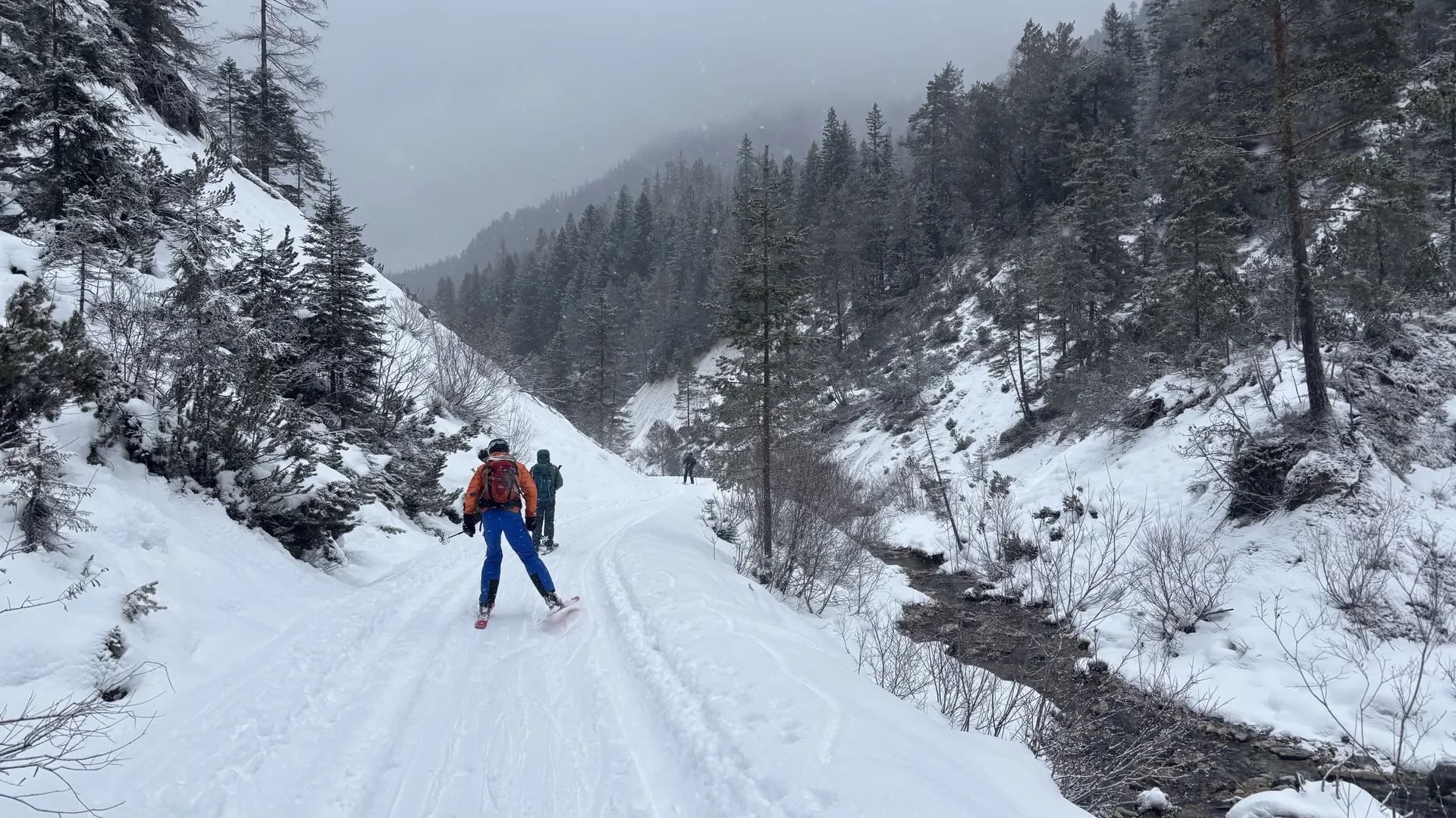 Nach Aufstieg folgt Abfahrt | © Simon E.