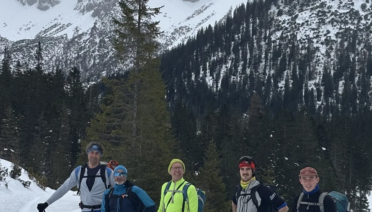 Skitourengurus | © Simon E.