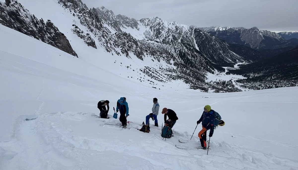 Überprüfung des tückischen Altschneeproblems | © Simon E.