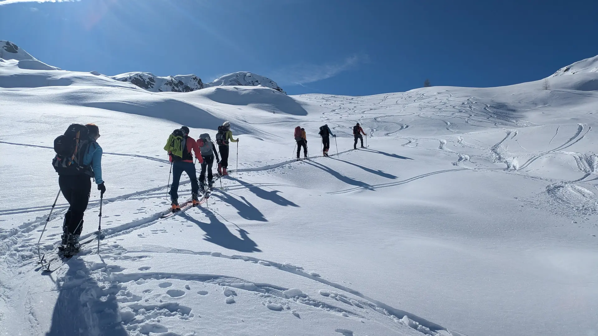 Aufstieg über die Schöntalwiesen zum Filmoorsattel | © privat