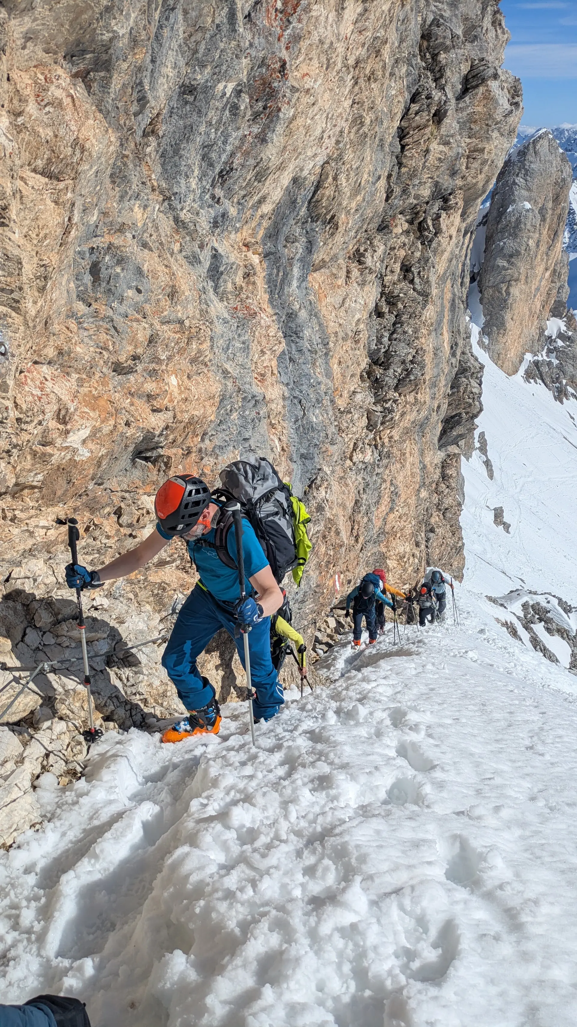 Aufstieg ohne Ski auf den großen Kinegat, 2.689m | © privat